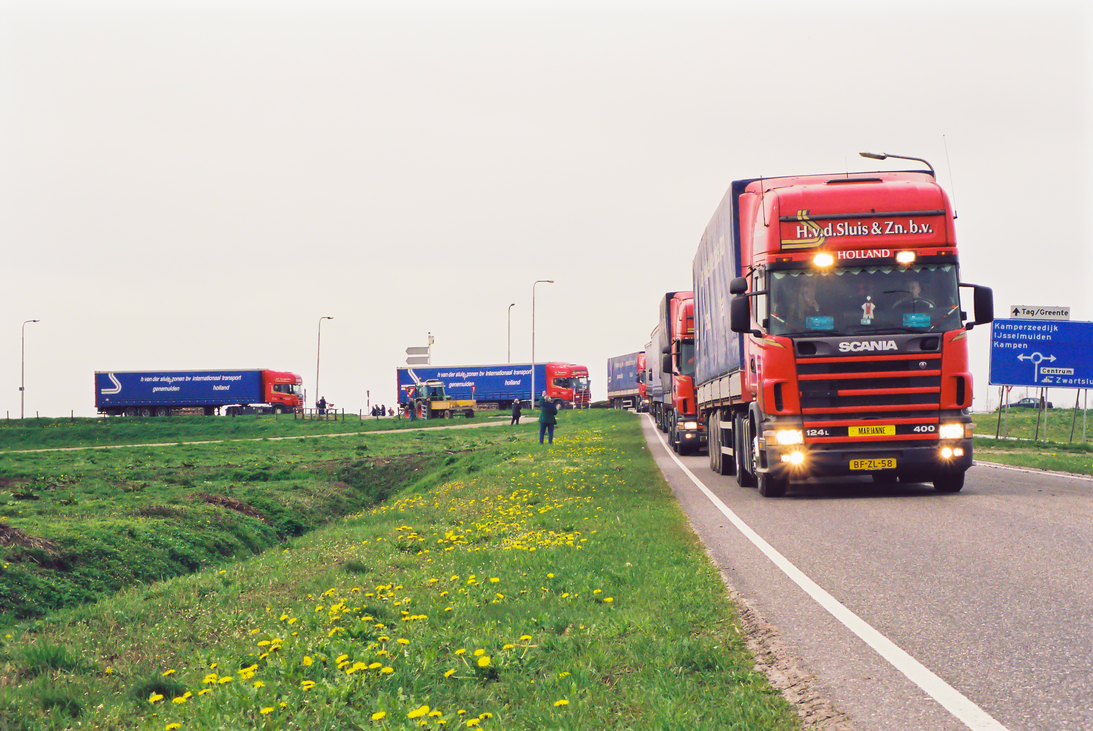 Transport en vrachtwagen van H. van der Sluis