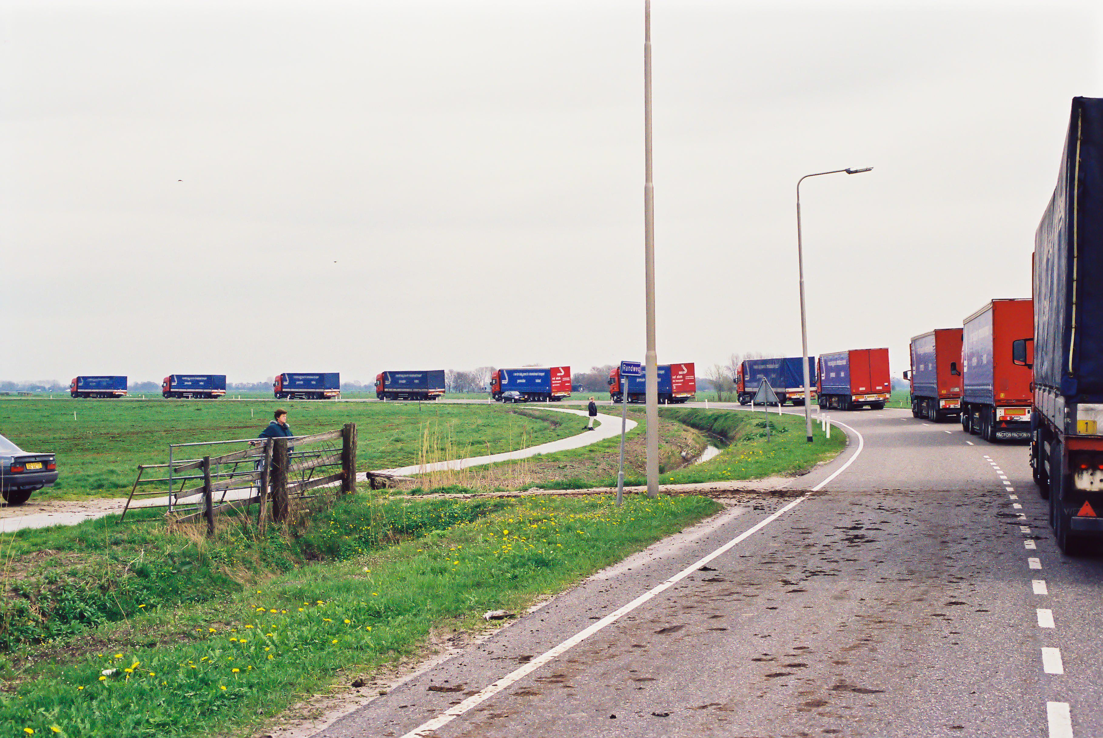 Een vrachtwagen uit het wagenpark